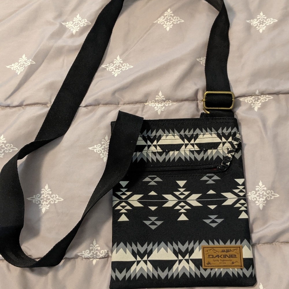 Dakine Crossbody